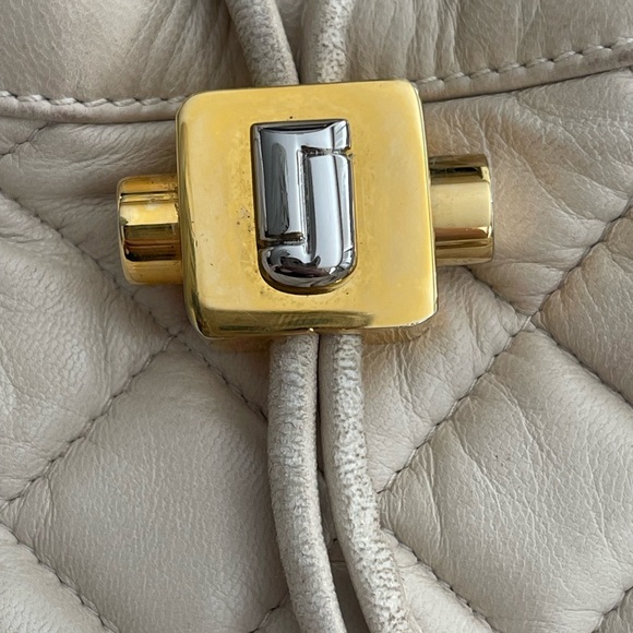 JUDITH LEIBER AUTHENTIC VINTAGE LEATHER CROSSBODY BAG - Picture 6 of 16